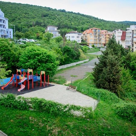 Вила Дари Свети Влас Екстериор снимка